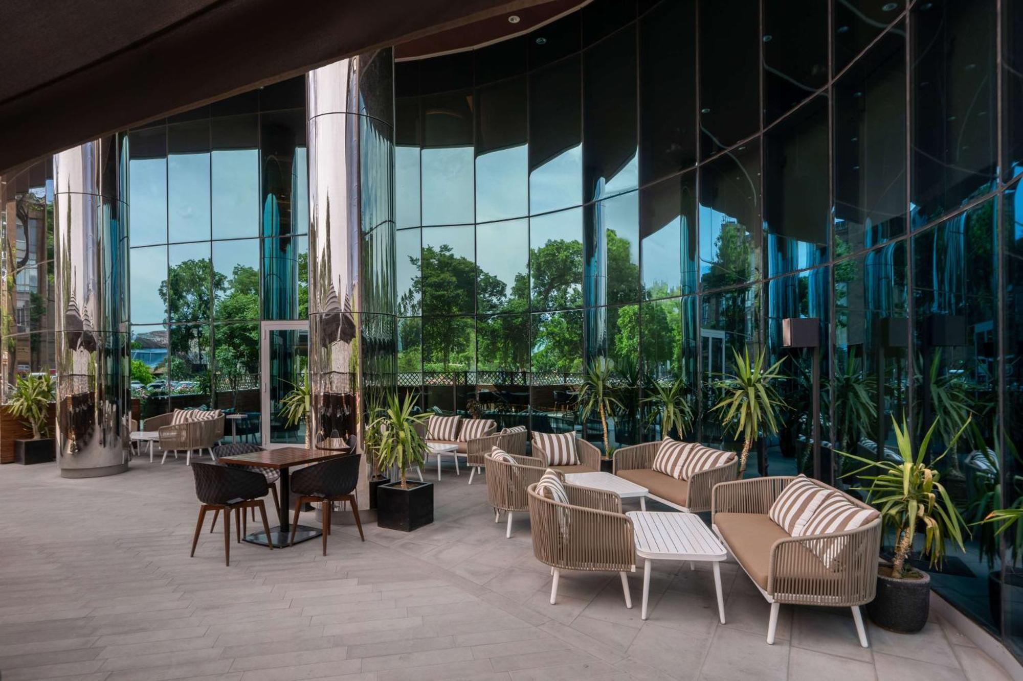 Doubletree By Hilton Yerevan City Centre Exteriér fotografie